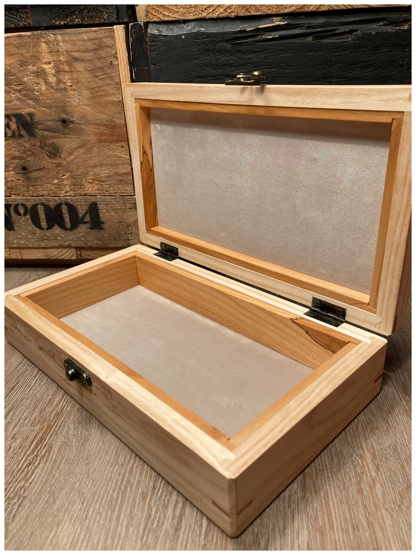 Jewelry box in solid ash and apple wood: La Pomme frênette