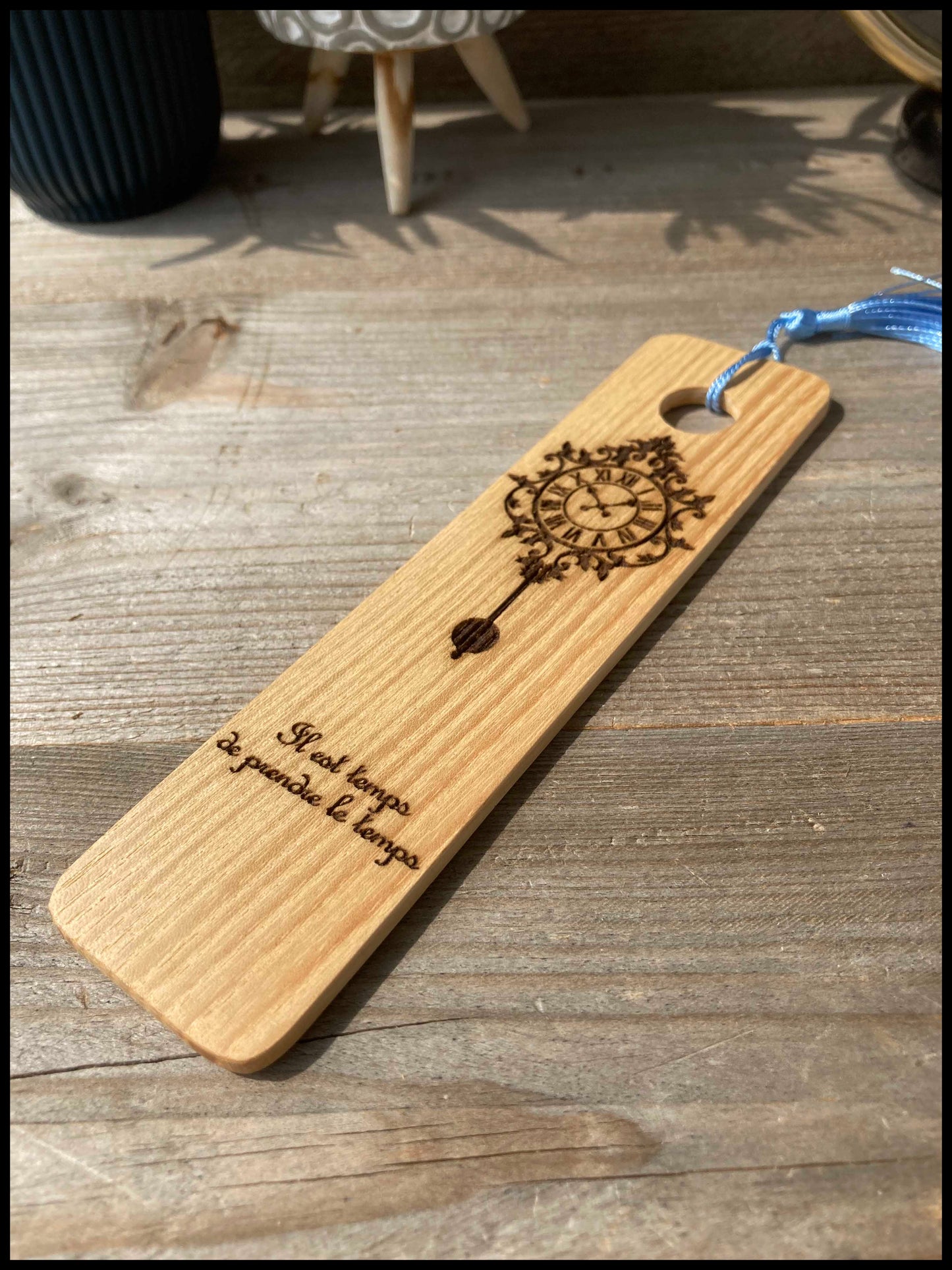 Ash wood bookmark, make your choice for this simple and soothing object!