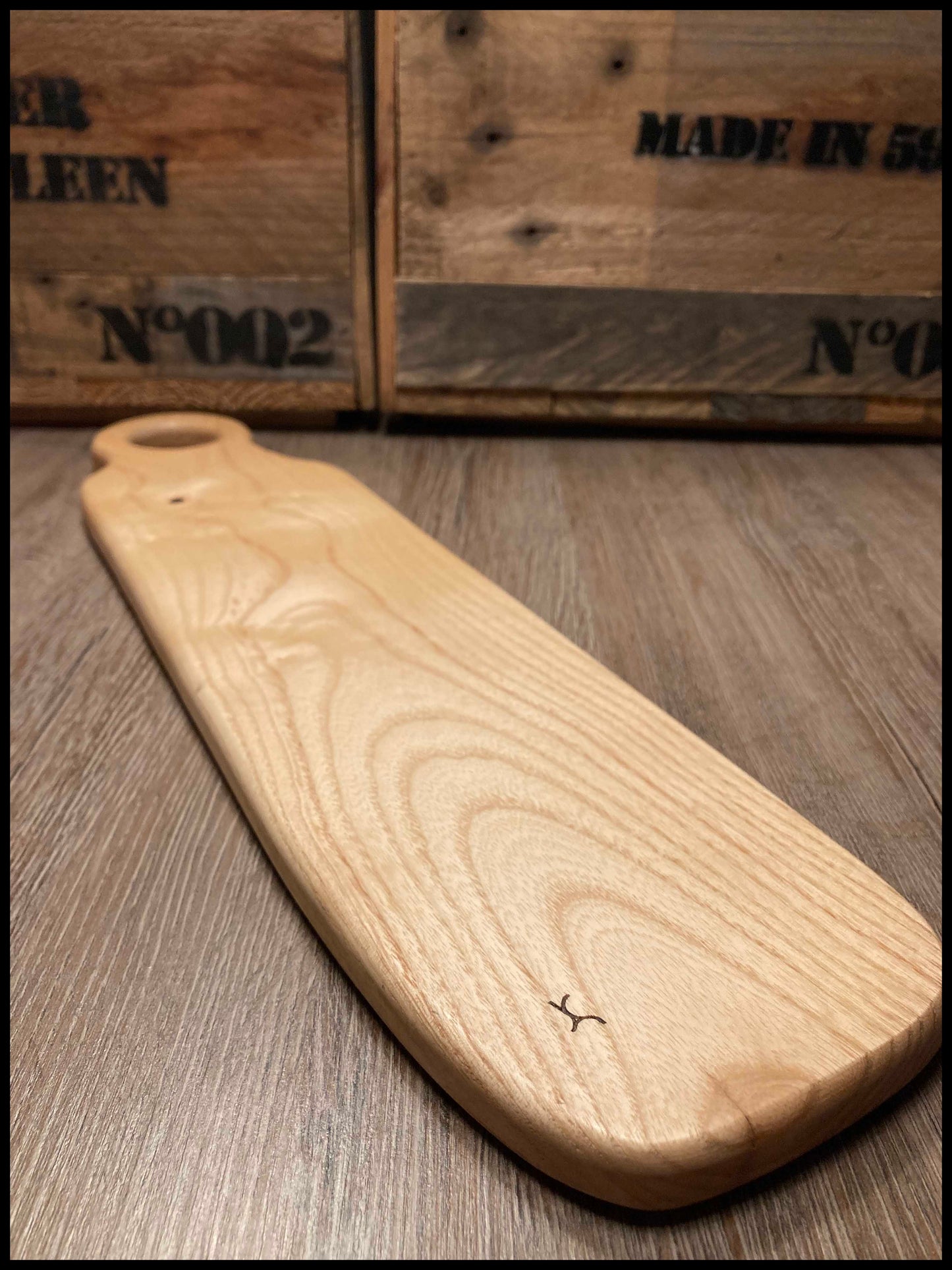 Solid ash wood cutting board: La Saucifrêne