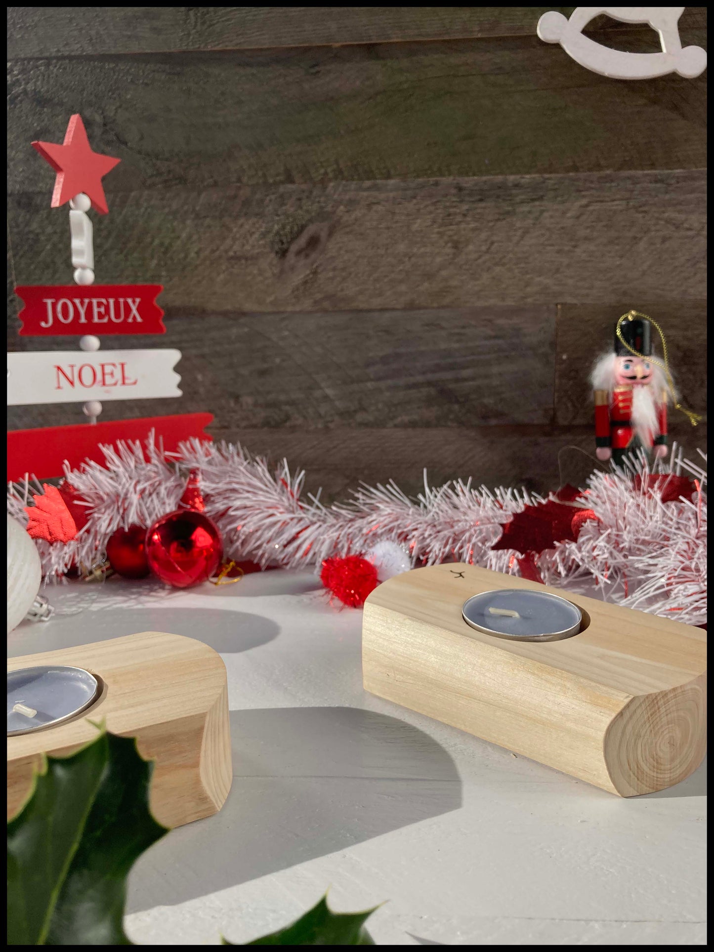 Candle holder in solid thuja wood: a simple Thuya candle holder