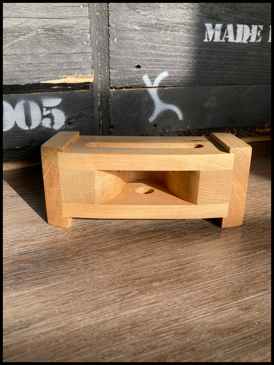 Passive speaker in solid hornbeam and ash wood: the resonant Charmette. 