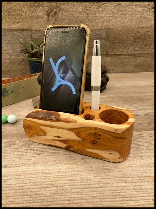 Solid thuja wood desk organizer: a desk Thurganizer