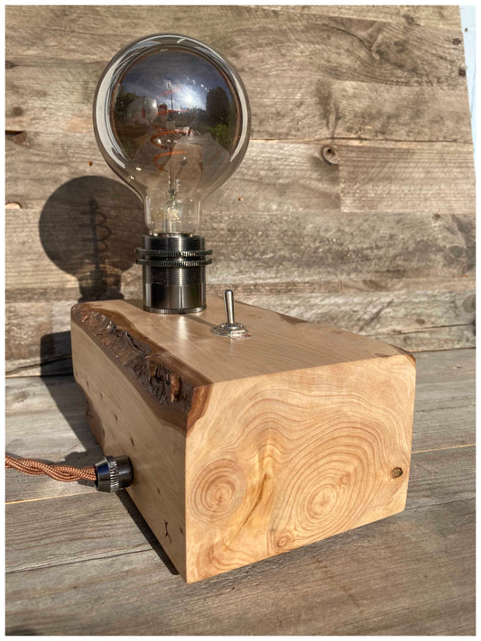 Lampe en thuya massif  – vintage et design