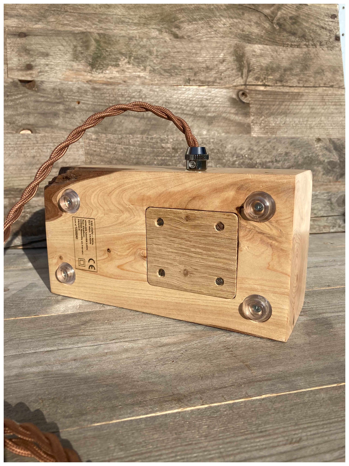 Lampe en thuya massif  – vintage et design