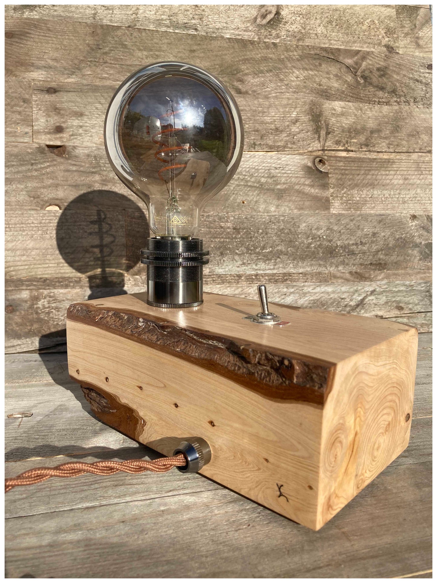 Lampe en thuya massif  – vintage et design