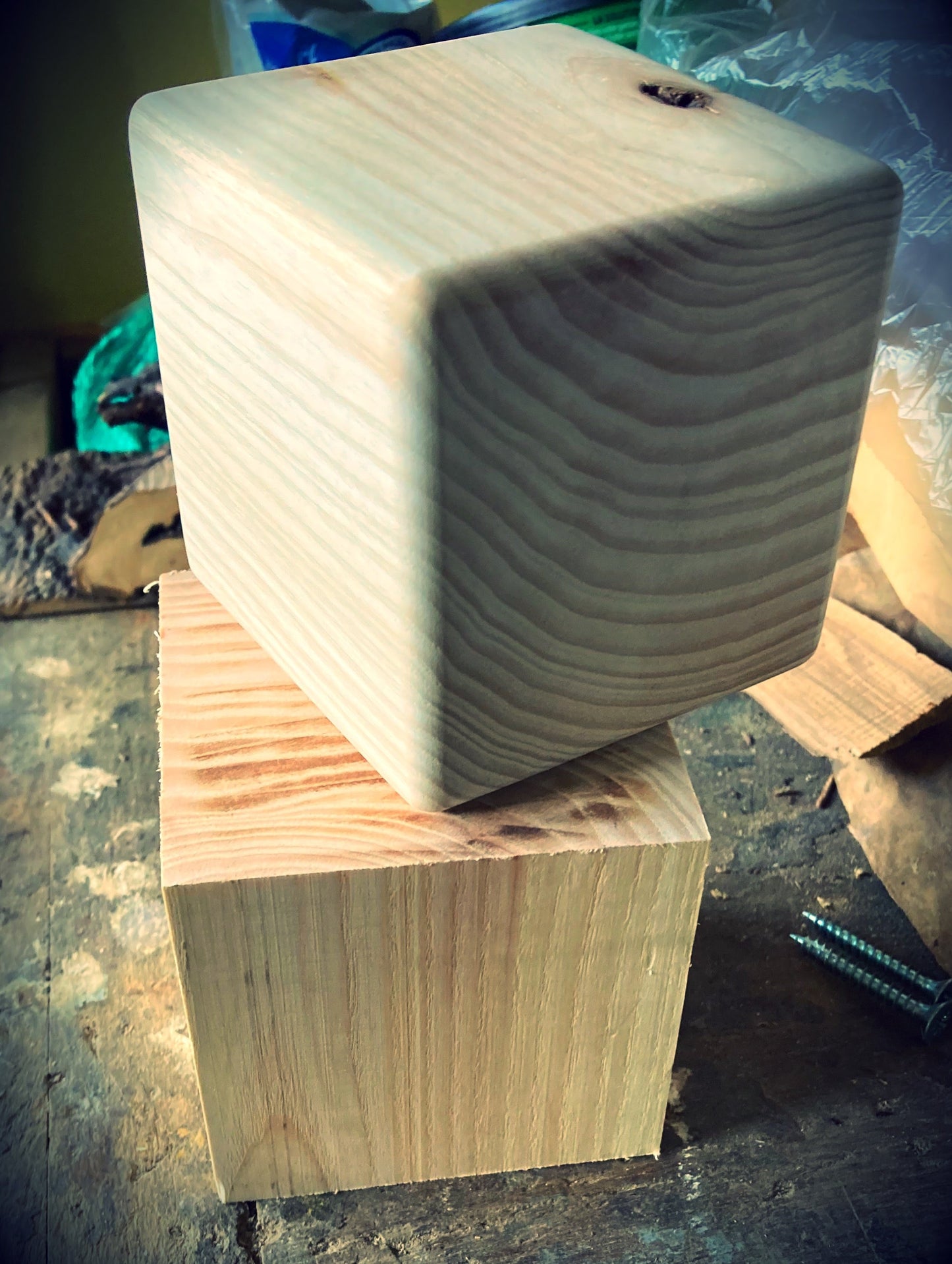 Cube pour couple en bois de frêne massif
