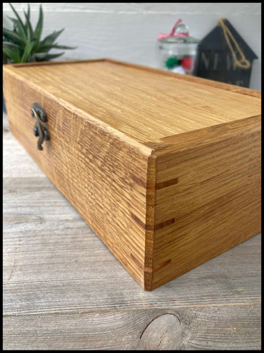 Jewelry box in solid ash and apple wood: La Pomme frênette