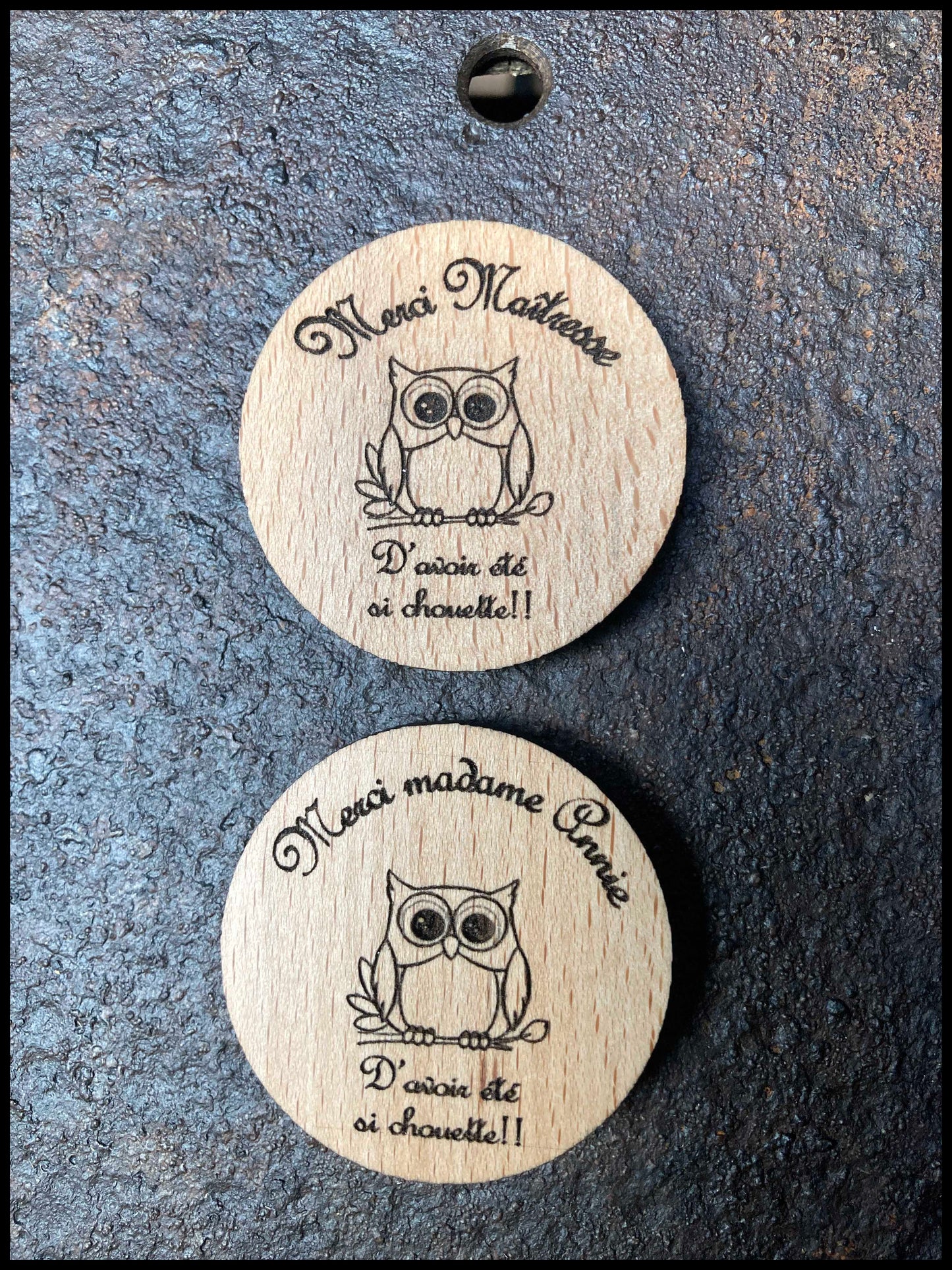 Magnet en bois massif de hêtre, un cadeau très attachant pour une fin d'année scolaire!