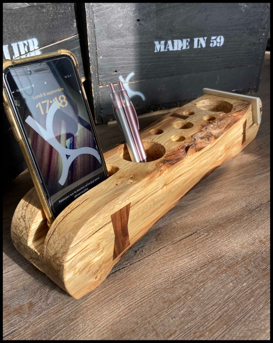 Solid thuja wood desk organizer: a desk Thurganizer