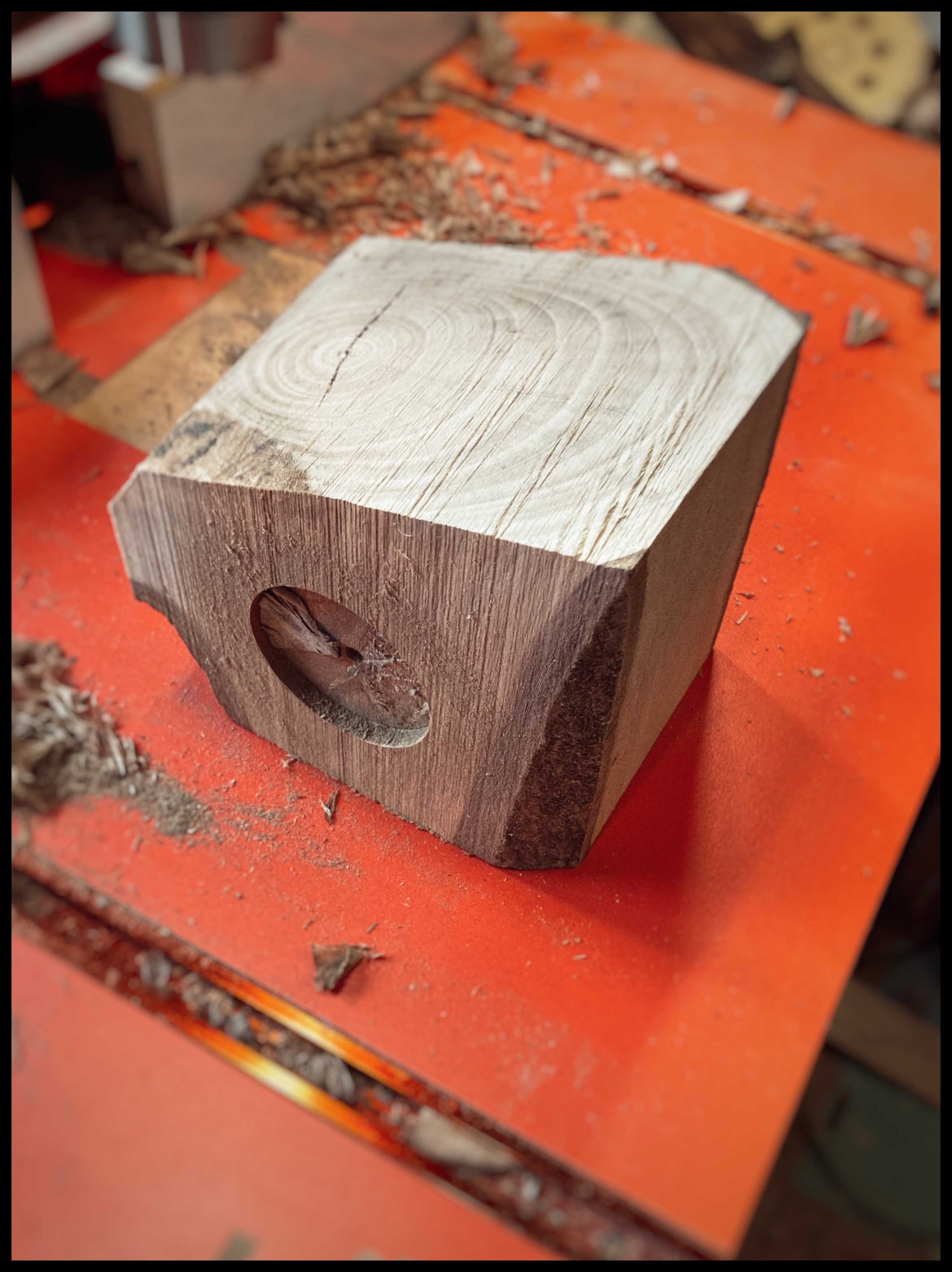 Lampe en noyer massif, début de fabrication, formatage